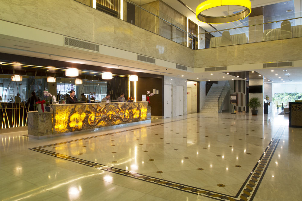 Promenade Hotel Bintulu Kültér fotó