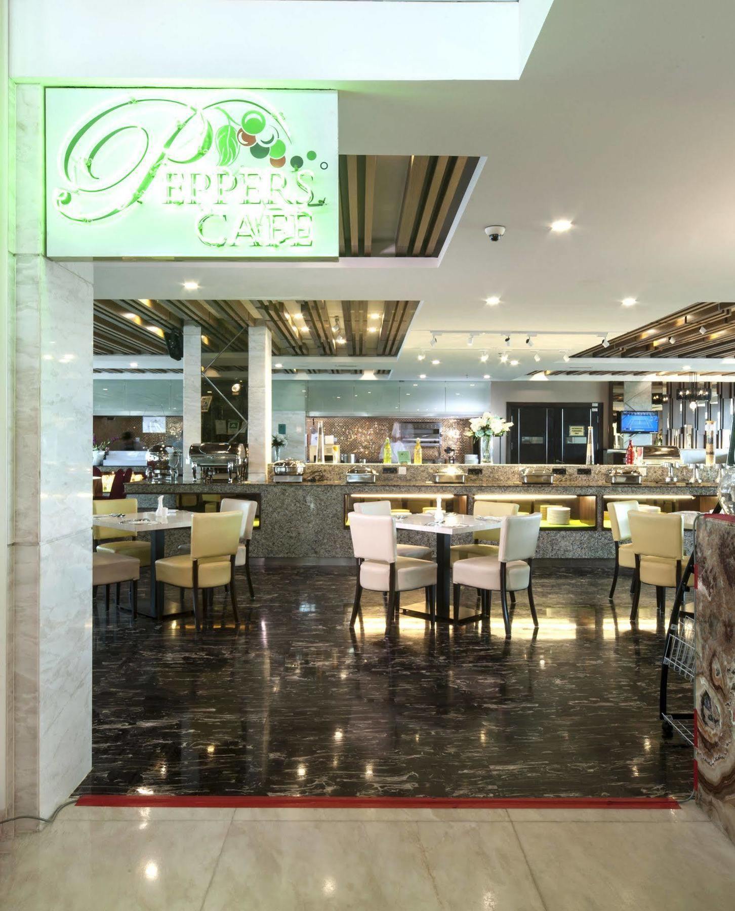 Promenade Hotel Bintulu Kültér fotó