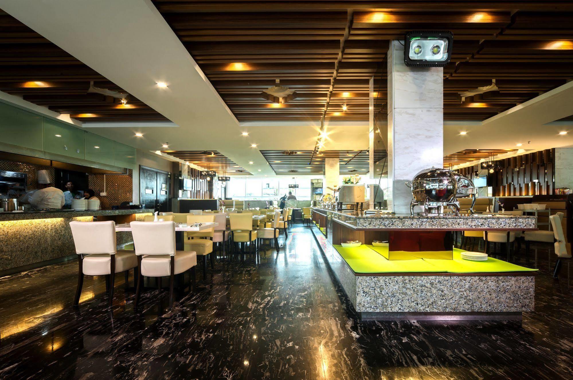 Promenade Hotel Bintulu Kültér fotó