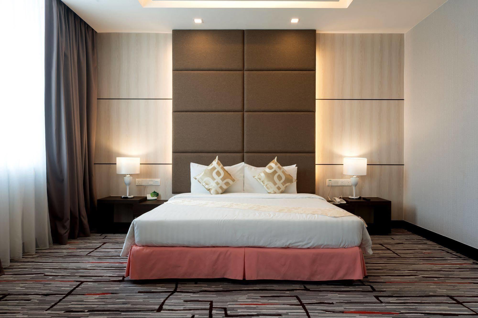 Promenade Hotel Bintulu Kültér fotó